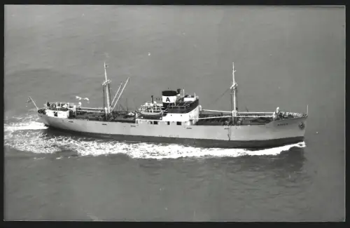 Fotografie Schwedisches Frachtschiff Aspen aus der Vogelschau