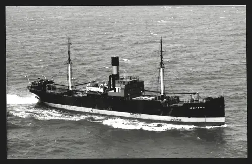 Fotografie Frachtschiff Adolf Bratt in Fahrt auf hoher See