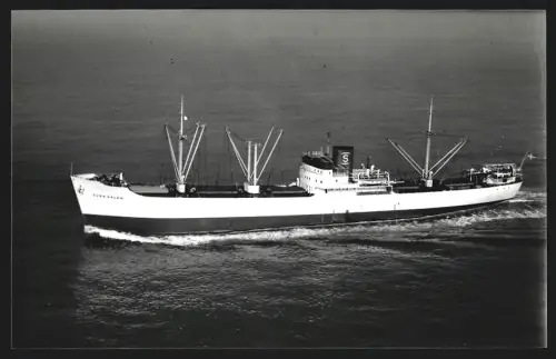 Fotografie Schwedisches Frachtschiff Sven Salen hohe Fahrt laufend