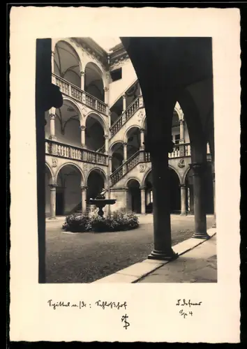 Foto-AK Adalbert Defner: Spittal d. Dr., Treppen im Schlosshof
