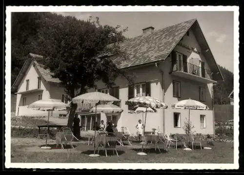 AK Pörtschach /Wörthersee, Frühstücks-Pension Walter mit Garten, Familie