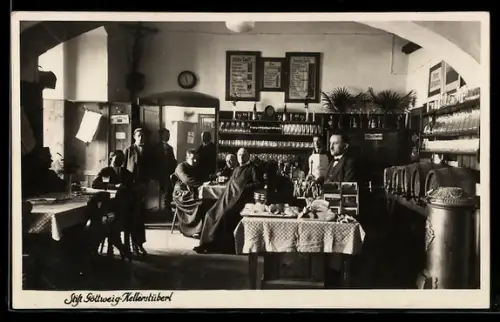 AK Göttweig, Stift Göttweig, Kellerstüberl mit Gästen u. Mönch, Gaststätte, Innenansicht