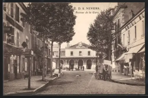 AK Nevers, Avenue de la Gare, Bahnhof