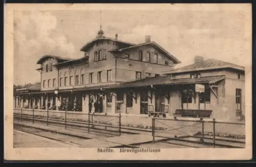 AK Sköfde, Järnvägsstationen
