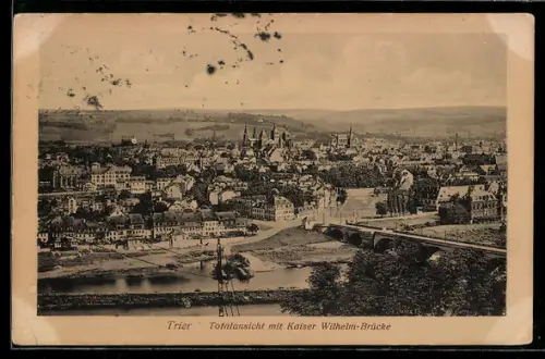 AK Trier, Totalansicht mit Kaiser Wilhelmbrücke