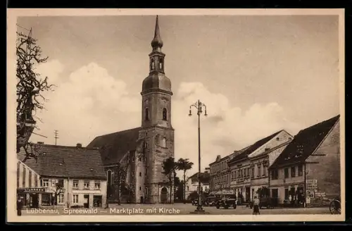 AK Lübbenau /Spreewald, Marktplatz-Panorama, Kirche, Geschäfte