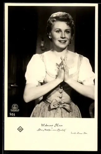 AK Schauspielerin Waltraut Haas in Das Mädchen vom Pfarrhof