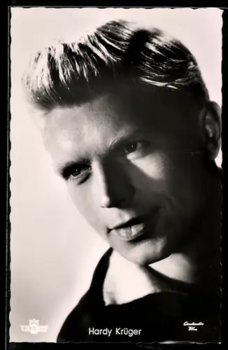 AK Schauspieler Hardy Krüger in Die Christel von der Post