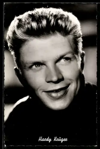 AK Schauspieler Hardy Krüger in der Nahaufnahme