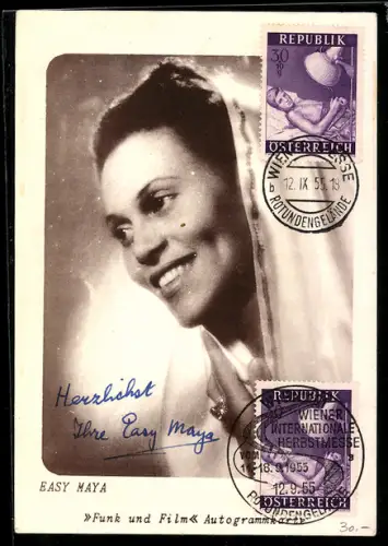 AK Schauspielerin Easy Maja im Halbprofil