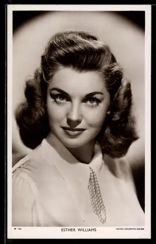 AK Esther Williams mit Kettenbrosche, Portrait