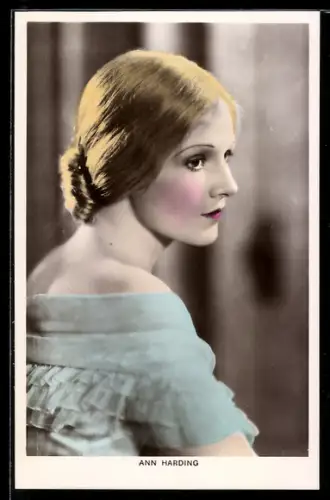 AK Schauspielerin Ann Harding mit blondem Haar