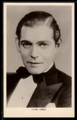 AK Schauspieler Clark Gable im eleganten Jackett