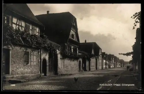 AK Hassloch / Pfalz, Strassenblick in die Gillergasse