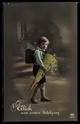 Foto-AK EAS Nr. 7491/3: Kleiner Junge mit Schultüte, Glückwunsch zum Schulanfang