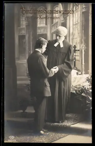 Foto-AK EAS Nr. 10007/4: Geistlicher mit jungem Mann, Glückwunsch zur Konfirmation