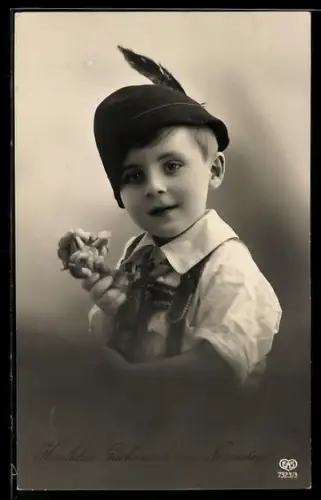 Foto-AK EAS Nr. 7323/3: Junge in Tracht mit Blumen, Glückwunsch zum Namenstag