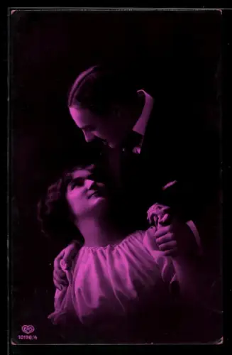 Foto-AK EAS Nr. 10198/4: Eleganter Herr mit junger Dame