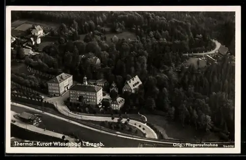 AK Wiesenbad i. Erzgeb., Luftaufnahme