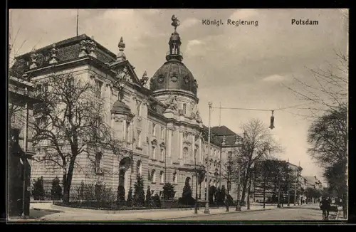 AK Potsdam, Königliche Regierung, Strassenpartie
