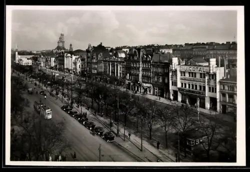 AK Hamburg-St. Pauli, Strassenbahn auf dem Spielbudenplatz