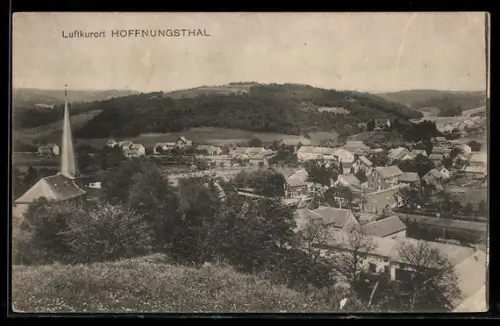 AK Hoffnungsthal, Ortsansicht mit Kirche