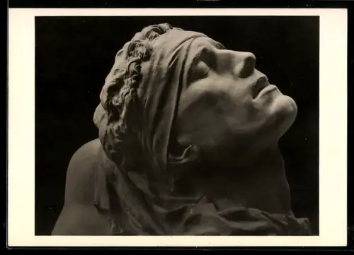 AK Mann mit geschlossenen Augen, In Memoriam