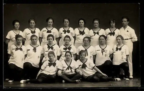 Foto-AK Lüneburg, Treubund von 1848, Gruppenbild