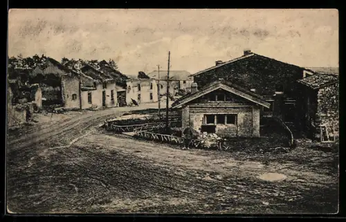 AK Moronvilliers, Dorfstrasse mit Häusern