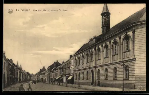 AK La Bassée, Rue de Lille, Hospice St. Jean