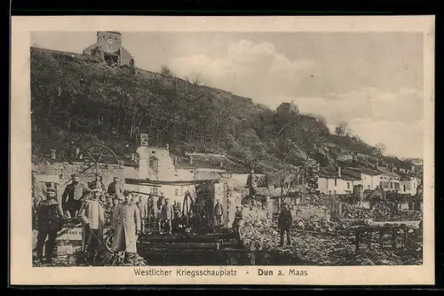 AK Dun a. Maas, Zerschossener Ort mit Kirche