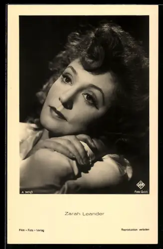 AK Schauspielerin Zarah Leander im Kostüm einer Filmrolle