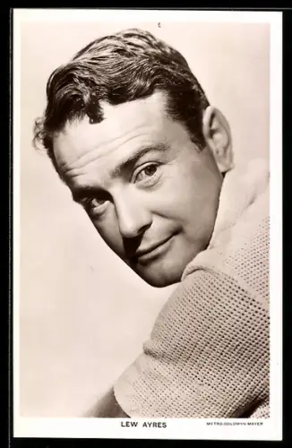 AK Lew Ayres, Portrait