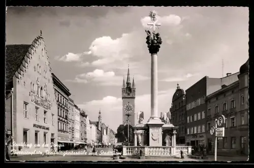 AK Straubing an der Donau, Theresienplatz mit Dreifaltigkeitssäule und Stadtturm