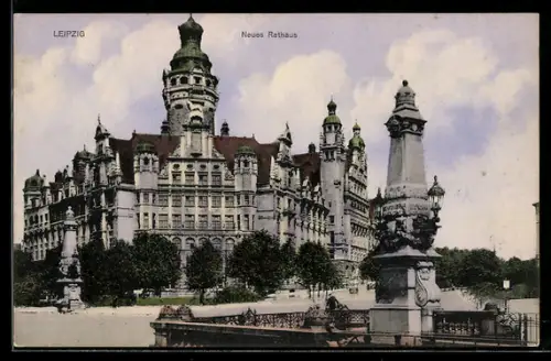 AK Leipzig, Neues Rathaus mit Denkmal