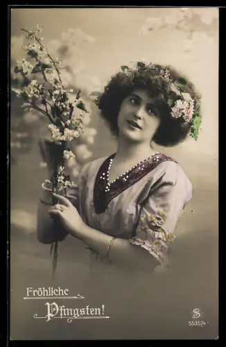 Foto-AK L.J. & F.F. Nr. 5535/4: Junge Dame mit blühenden Zweigen, Pfingstgruss