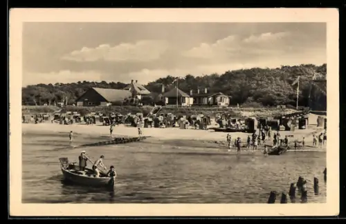 AK Graal-Müritz, Blick auf den Strand mit Strandkörben