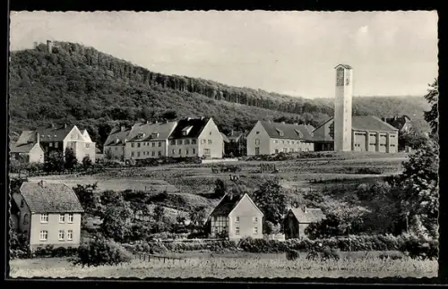 AK Schieder /Lippe, Wohnsiedlung und Kirche, Turm im Hintergrund