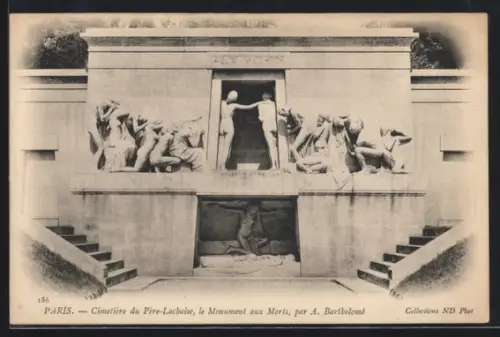 AK Paris, Cimetière du Pere-Lachaise, Le monument aux morts
