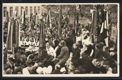 AK Wien, Fahnenweihe des Wiener Kernstock durch Ottokar Kernstock im Jahr 1926