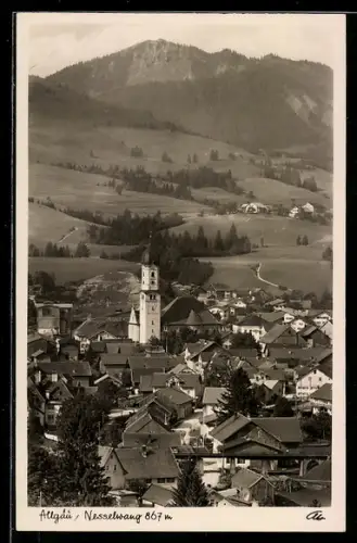AK Nesselwang /Allgäu, Ortsansicht mit Kirche und Alpspitze