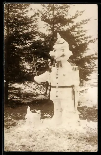 AK Eisplastik: Soldat in Uniform mit Tabakspfeife