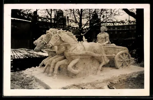 AK Eisplastik: Soldat im Pferdewagen