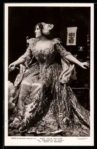 AK Schauspielerin Miss Julia Neilson als Marguerite de Valos