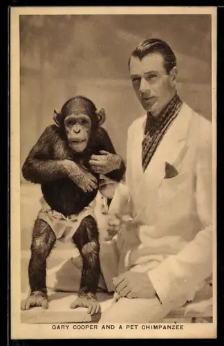 AK Schauspieler Gary Cooper mit einem Schimpansen