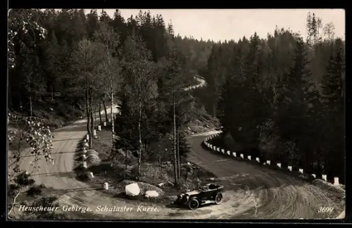 AK Heuscheuer Gebirge, Schulaster Kurve mit Auto