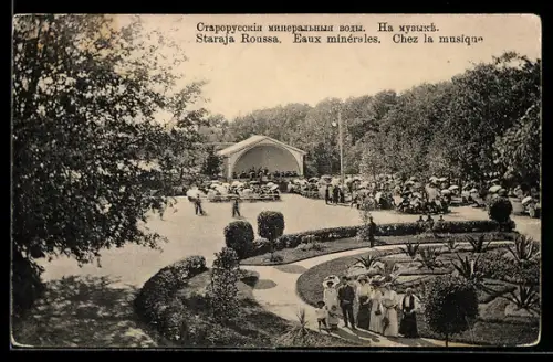 AK Staraja Russa, Kurmusik in den Kurgartenanlagen