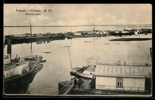 AK Rjasan, Fluss Oka mit Flussfahrzeugen und Raddampfer