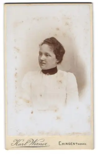 Fotografie Karl Werner, Ehingen a. Donau, Bahnhofstrasse, Porträt der jungen Frau Rosa