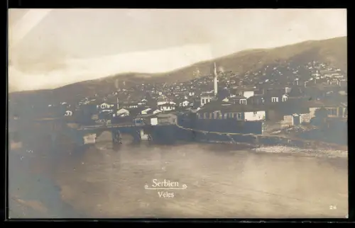 AK Veles, Fluss mit Brücke und Stadt